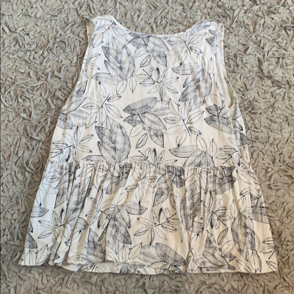 Flowy Tank Top - Picture 3 of 3